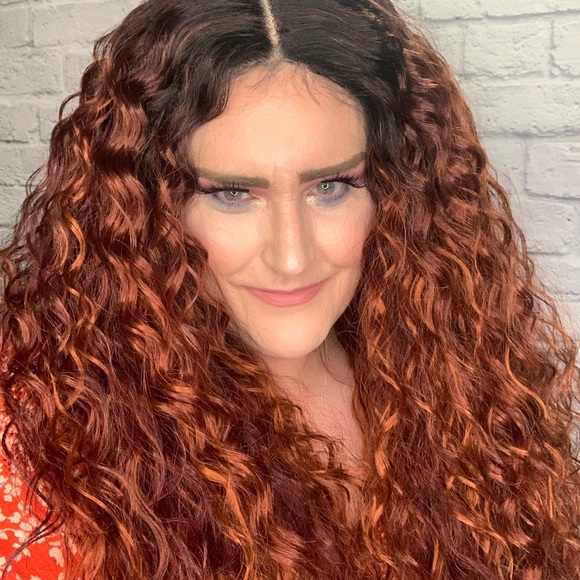 Janet Collection Epic Lace Front Wig - Picture 3 of 5